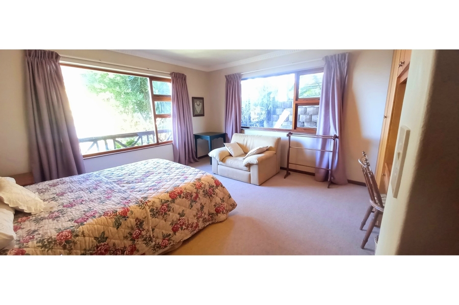 6 Bedroom Property for Sale in Brenton On Sea Western Cape